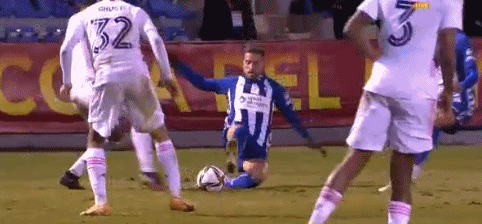 收获亚冠客场首分，杨明洋：继续努力继续拼