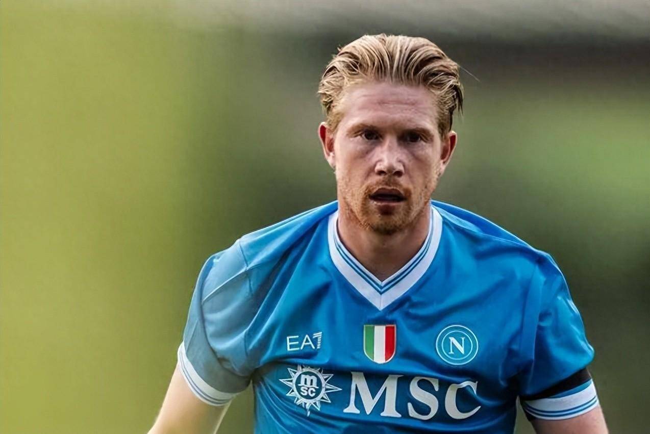 阿森纳成为第二支，在小组赛／联赛阶段10连胜的英伦球队