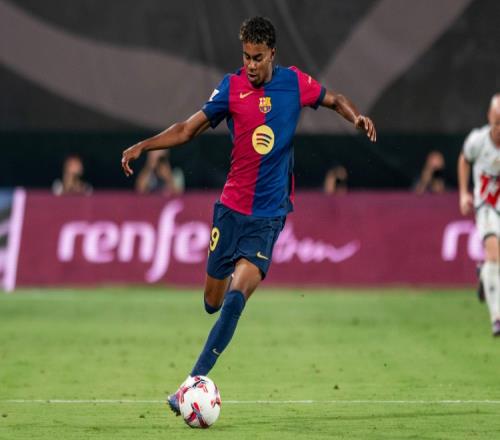 每体：阿劳霍大概率将在周中欧冠继续首发，加西亚代替孔德