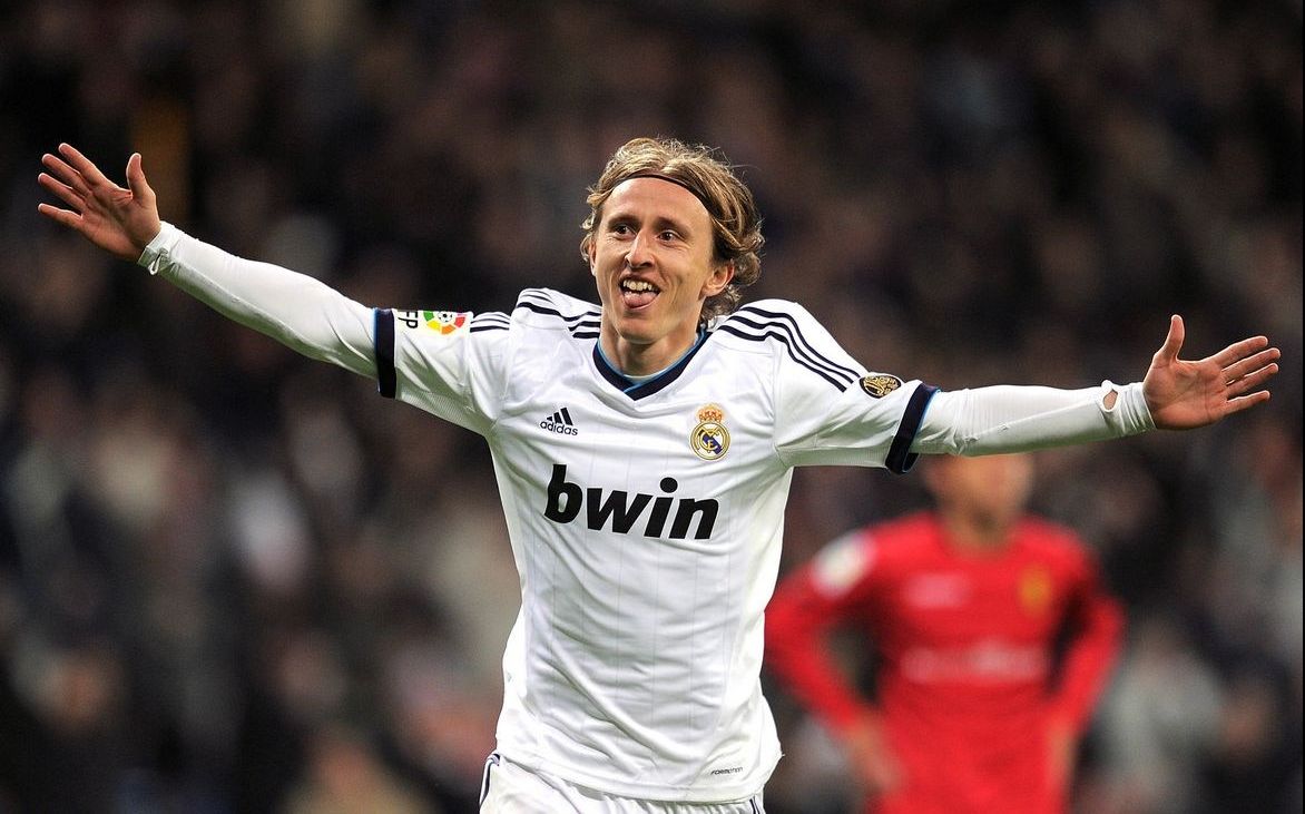 巴萨官方：特尔施特根已获医疗许可，入选对阵法兰克福大名单